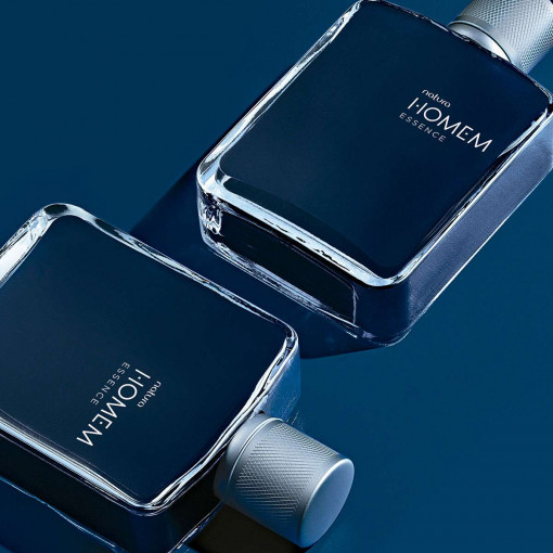 https://dulluxperfumaria.loja.biz/media/tmp/catalog/product/n/a/natura_homem_essence.jpg