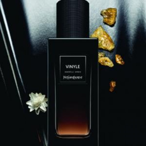 https://dulluxperfumaria.loja.biz/media/tmp/catalog/product/v/i/vinyle.jpg